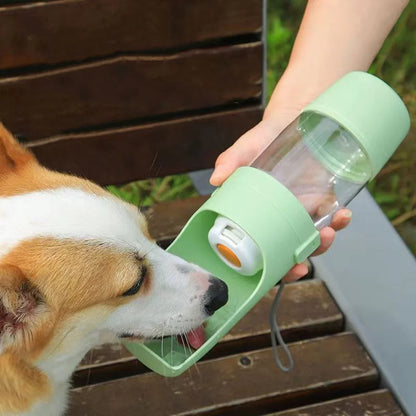 Botella de agua portátil para perros y gatos con almacenamiento de alimentos
